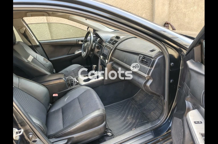 Used Toyota Camry 2013 - 3/5