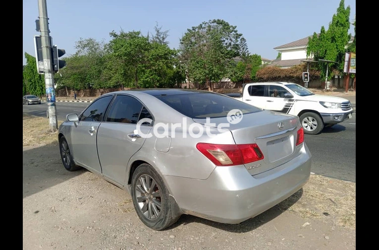 2010 Lexus ES 350 - 3/6