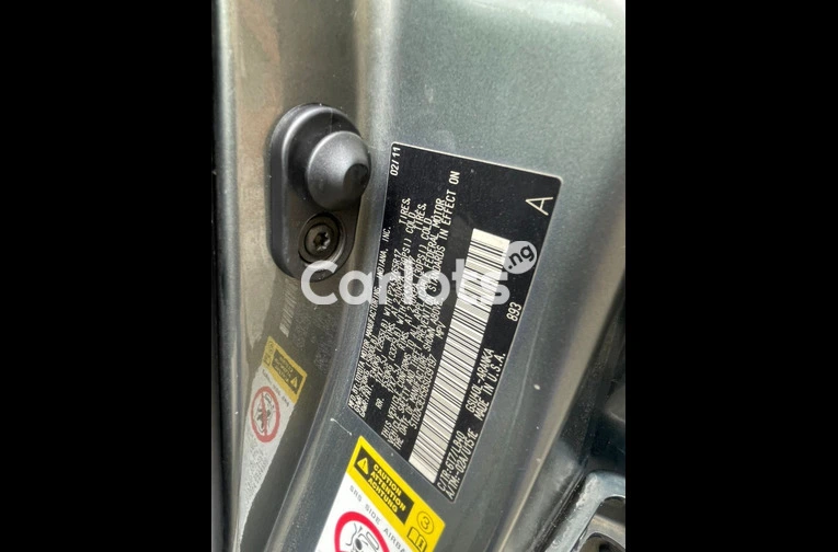 BELGIUM GRADE 2011 TOYOTA HIGHLANDER LIMITED - 5/7