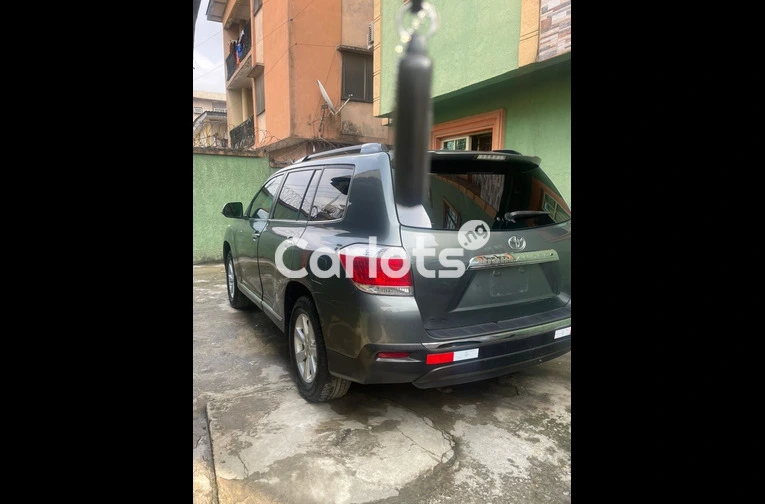 BELGIUM GRADE 2011 TOYOTA HIGHLANDER LIMITED - 7/7