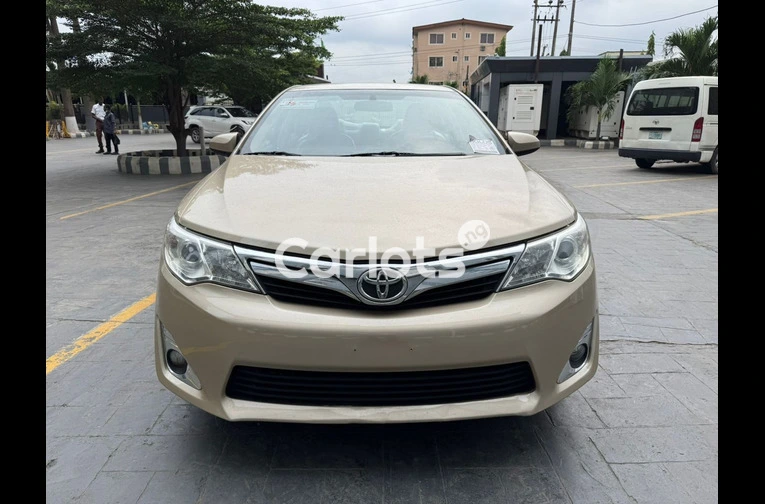 2012 Toyota Camry - 1/7