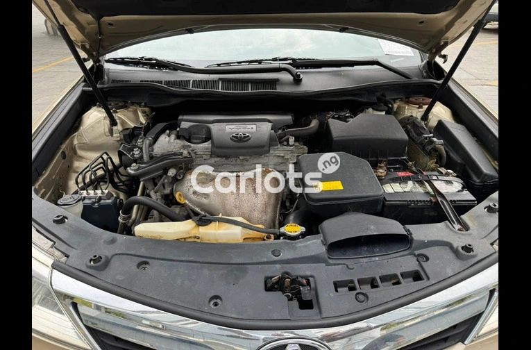 2012 Toyota Camry - 5/7