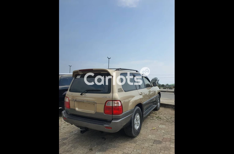REGISTERED LEXUS LX 470 2007 MODEL - 7/7