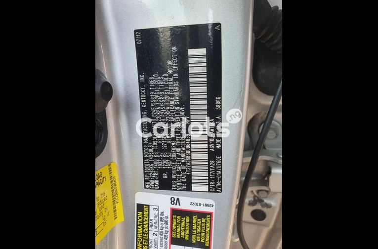 Foreign used Toyota Venza LE 2013 model - 2/7