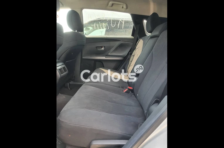 Foreign used Toyota Venza LE 2013 model - 5/7