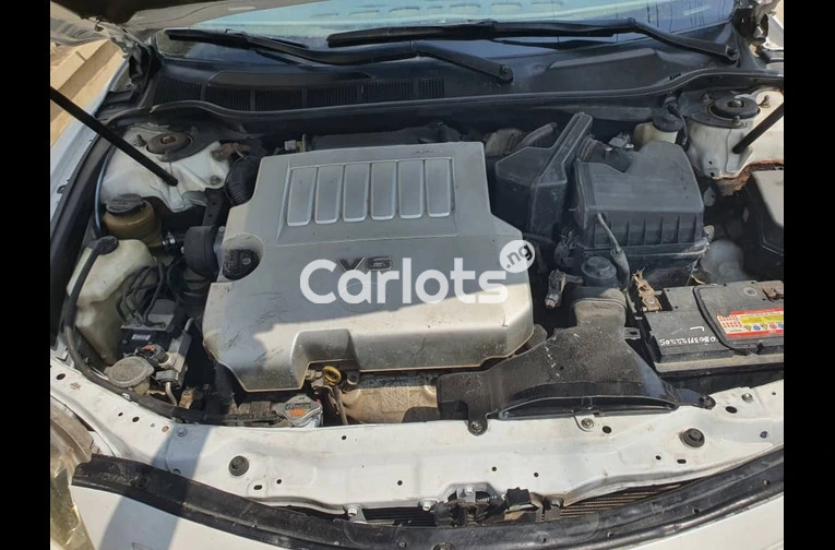 Registered 2009 Toyota Camry XLE - 4/7