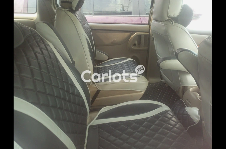 Toyota Sienna le 2006 white - 3/7