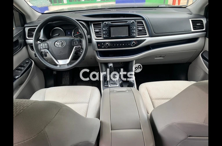 FOREIGN USED 2016 TOYOTA HIGHLANDER AWD V6 - 2/7