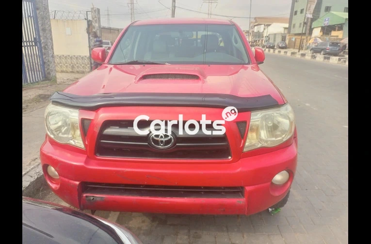 Toyota Tacoma 2008 red pickup