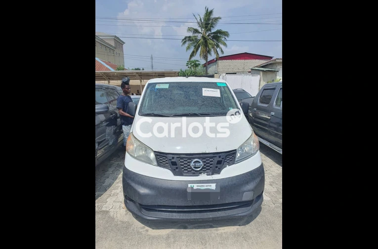 Foreign used Nissan NV 200 Van