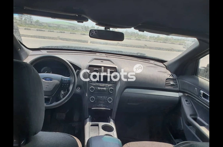 Tokunbo 2017 Ford Explorer AWD - 4/7