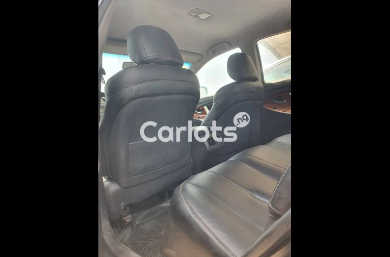 Registered 2009 Toyota Camry XLE V6 engine - 6/7