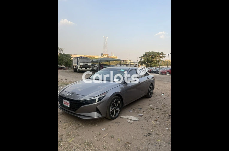 FOREIGN USED HYUNDAI ELANTRA 2023 MODEL - 2/6