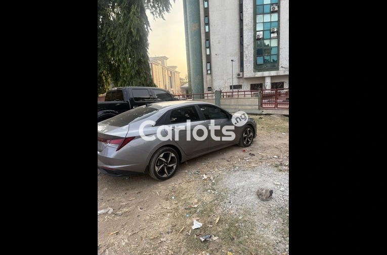 FOREIGN USED HYUNDAI ELANTRA 2023 MODEL - 3/6