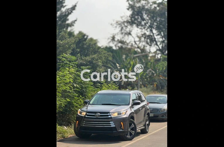 2018 TOYOTA HIGHLANDER