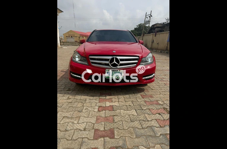 2012 MERCEDES BENZ C300 - 1/6