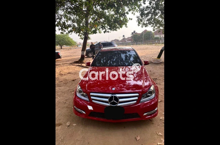 2012 MERCEDES BENZ C300 - 2/6