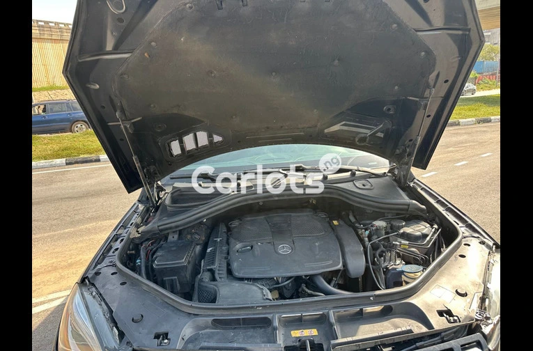 CLEAN 2014 MERCEDES ML350 - 4/6