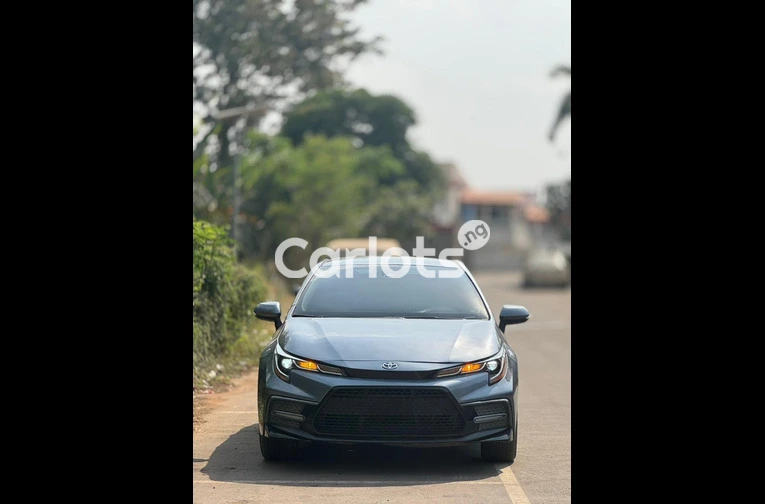 2021 TOYOTA COROLLA - 1/6