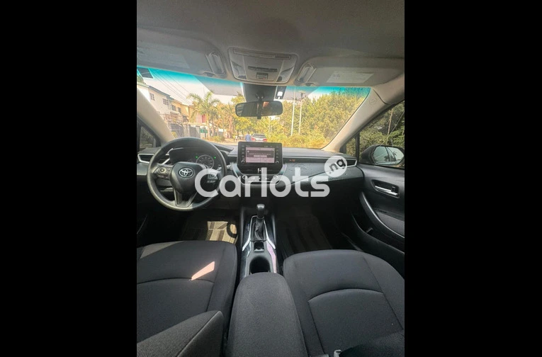 2021 TOYOTA COROLLA - 2/6