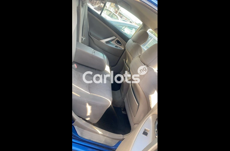 Used 2010 Toyota Camry - 4/7