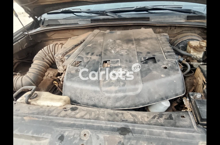 Used Toyota 4Runner 2006 - 2/7