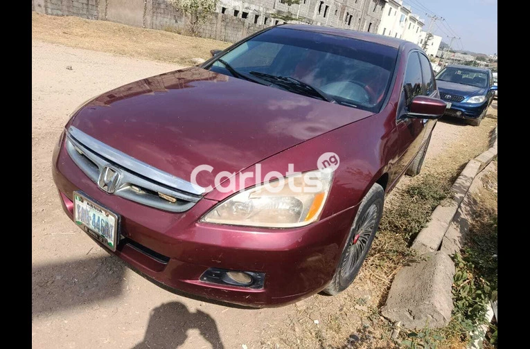 Honda accord DC 2006 Model