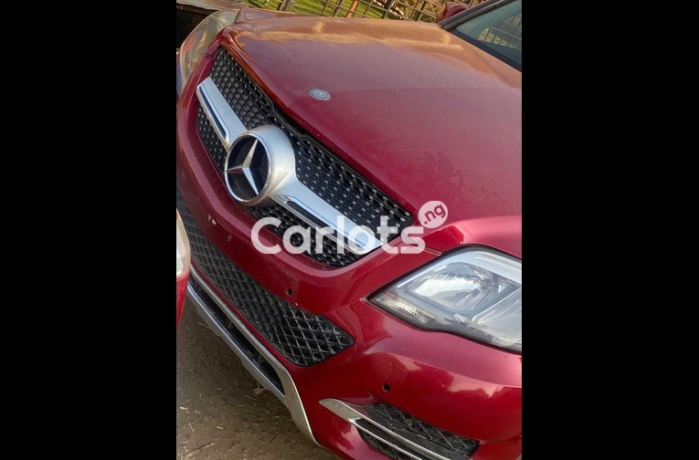 Mercedes Benz GLK 2010 Model - 1/5