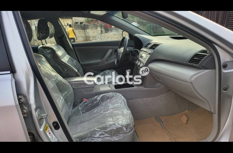 2011 Toyota Camry Muscle - 4/6