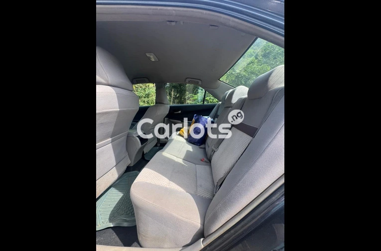 CLEAN USED 2013 CAMRY LE - 5/7