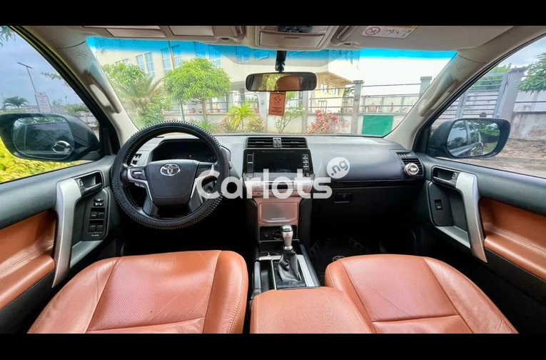 Toyota land cruiser prado 2022 - 3/4