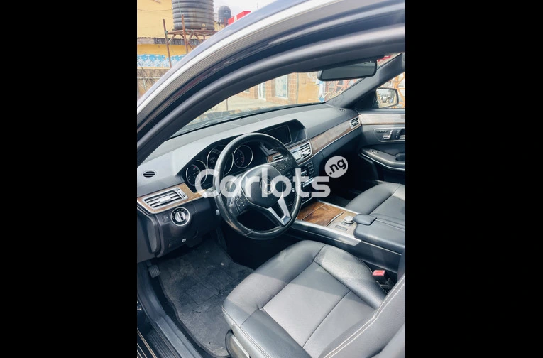 Mercedes Benz E350 Foreign Used - 3/7