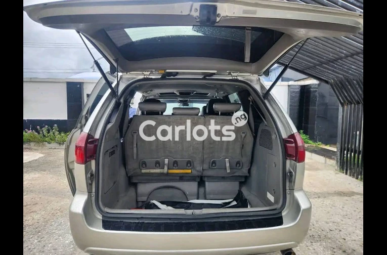 Very sound 2005 Toyota Sienna - 6/7