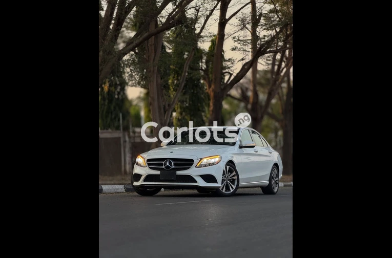 Foreign Used 2019 Mercedes Benz C300 - 3/7