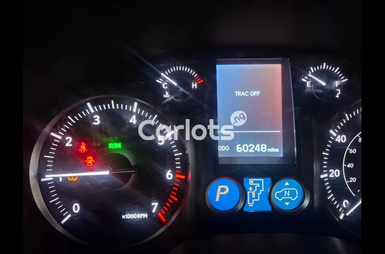 FOREIGN USED 2015 LEXUS GX460 PREMIUM EDITION - 2/7