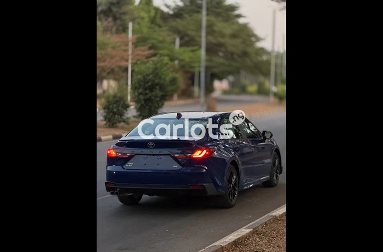 2025 Toyota Camry SE - 7/7