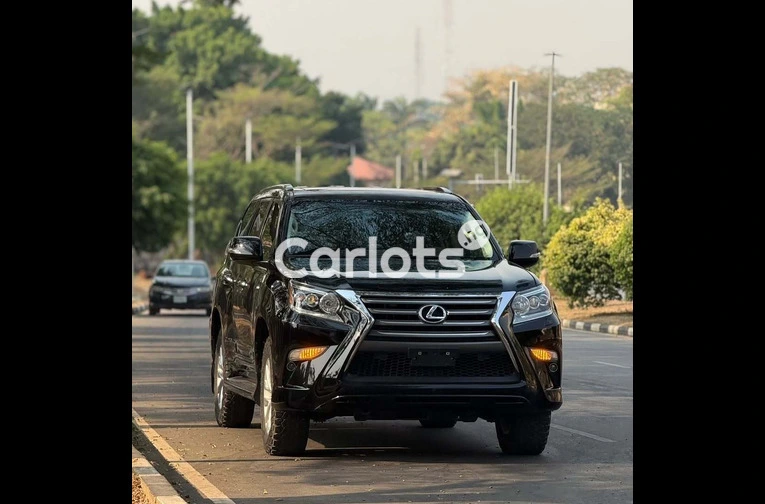 Sharp Deal 🚙 2017 Lexus GX460 – Clean Interior | Abuja - 2/7