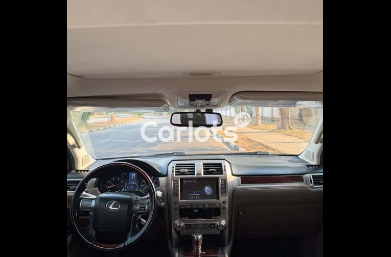 Sharp Deal 🚙 2017 Lexus GX460 – Clean Interior | Abuja - 4/7