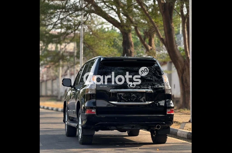 Sharp Deal 🚙 2017 Lexus GX460 – Clean Interior | Abuja - 6/7