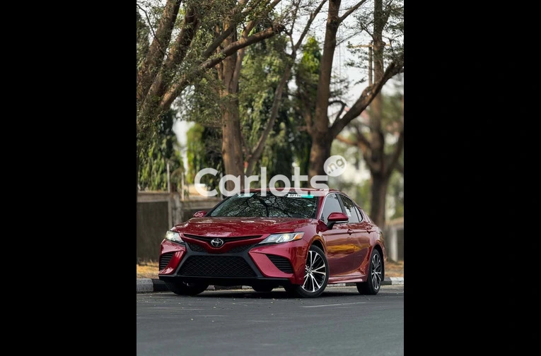 2019 Toyota Camry SE Foreign Used