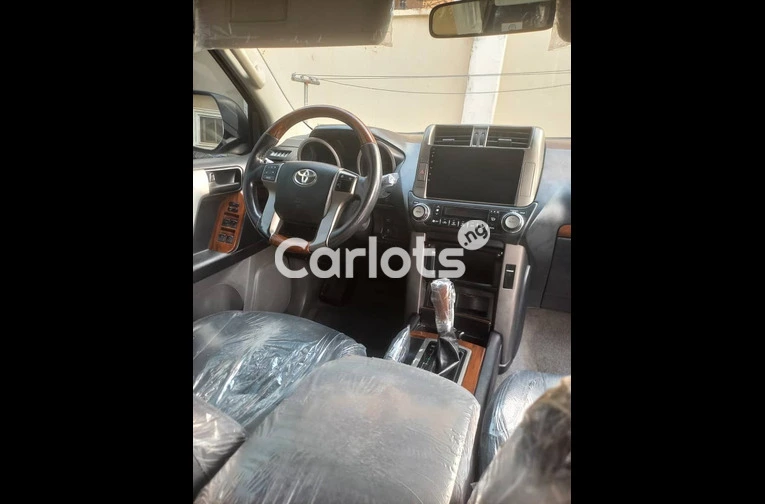 BOUGHT BRAND NEW 2012⬆️2022 TOYOTA LANDCRUISER PRADO TX-L - 2/7