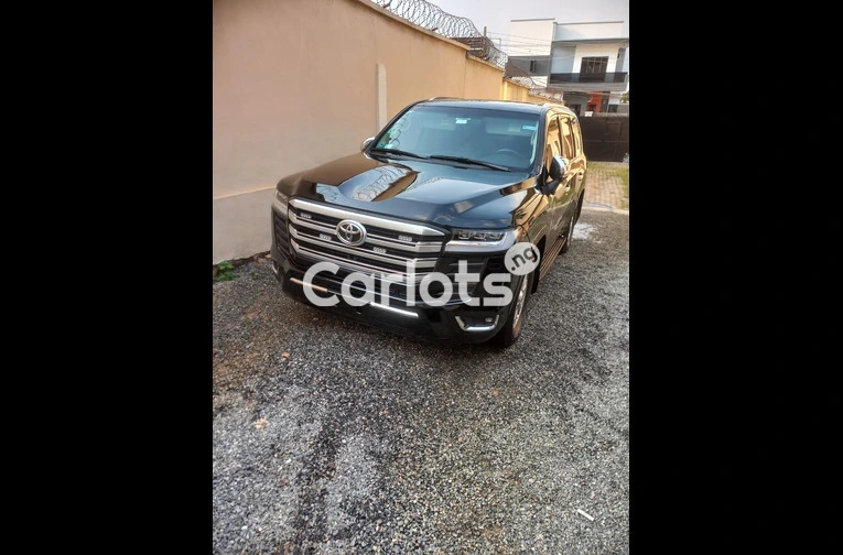 BOUGHT BRAND NEW 2016⬆️2023 TOYOTA LANDCRUISER VX