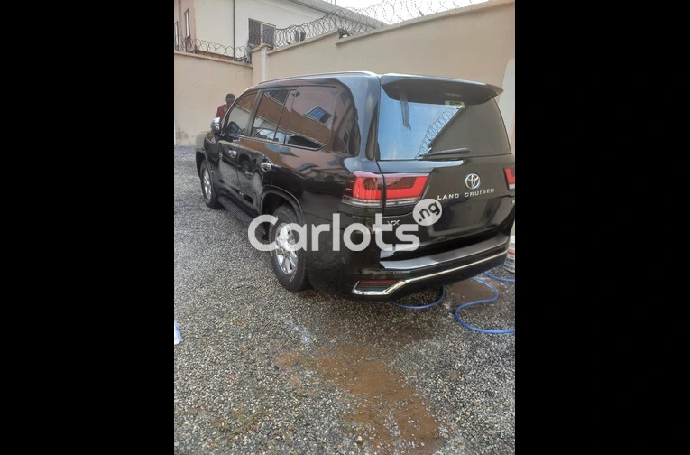 BOUGHT BRAND NEW 2016⬆️2023 TOYOTA LANDCRUISER VX - 6/7