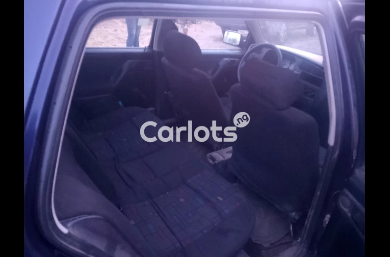 Nigeria used Volkswagen Golf 1999 - 7/7