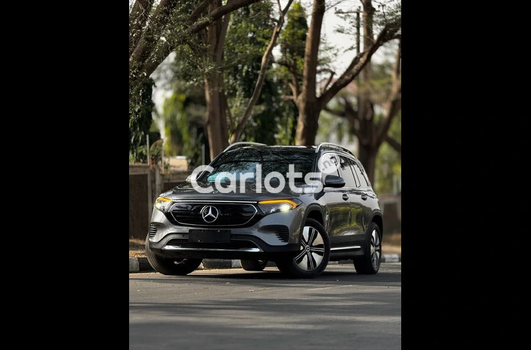 Mercedes EQB260 2024 | Tokunbo | Luxury Electric SUV - 1/7