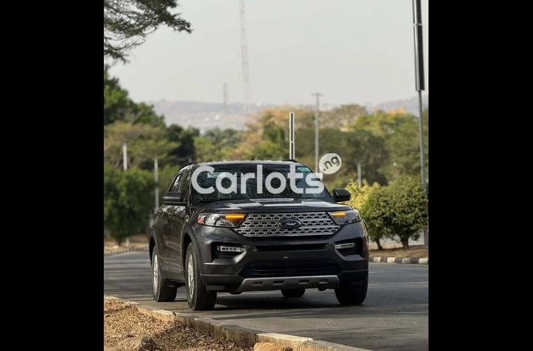 2020  Ford Explorer SUV - 2/7