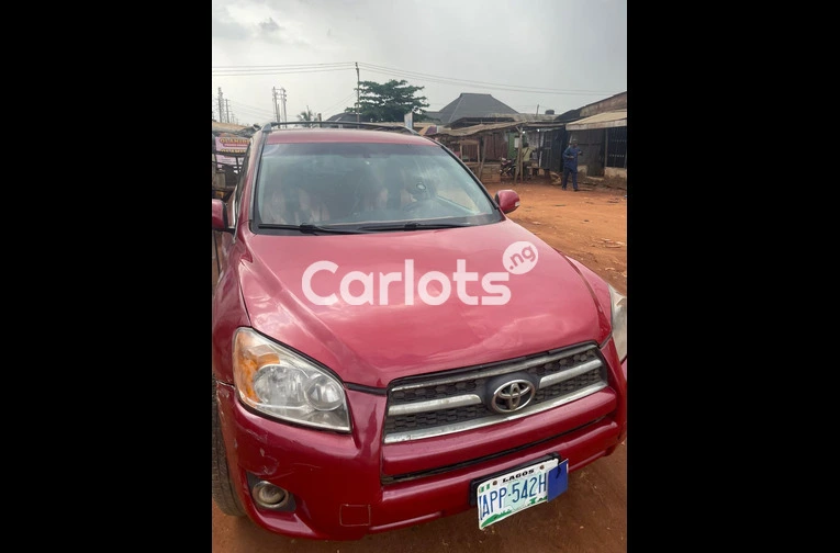 Nigerian used 2009 Toyota RAV4 - 2/5