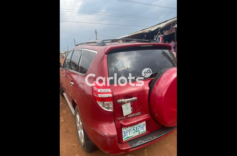 Nigerian used 2009 Toyota RAV4 - 3/5