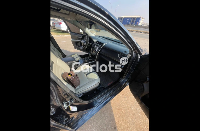 Foreign used Standard 2016 V6 Toyota Camry - 3/7