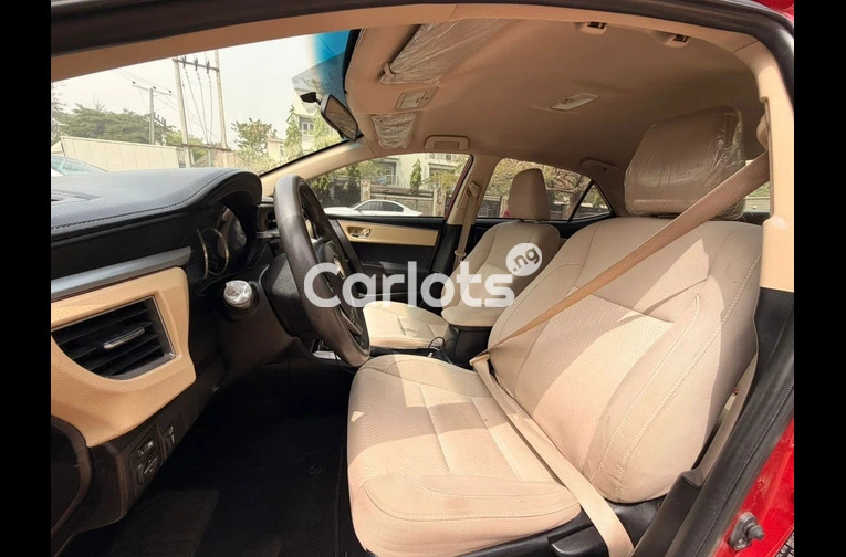 2014 TOYOTA COROLLA  L E - 4/7